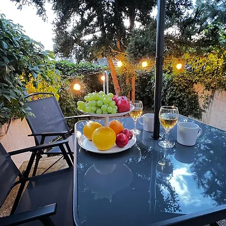 Filmowa Kawalerka Z Uroczym Tarasem I Garazem Podziemnym Διαμέρισμα *