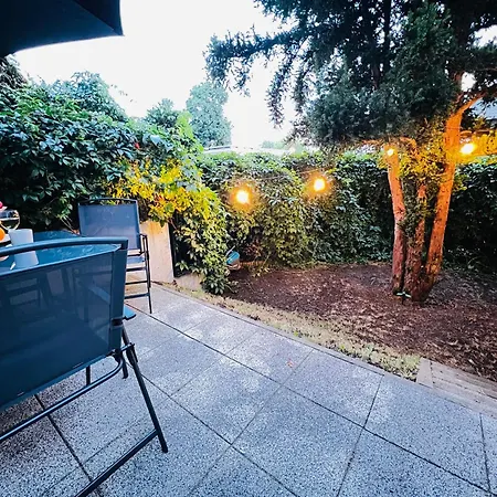 Filmowa Kawalerka Z Uroczym Tarasem I Garazem Podziemnym * Varsó