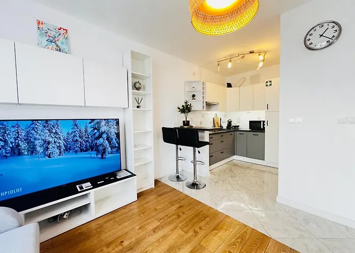 Filmowa Kawalerka Z Uroczym Tarasem I Garażem Podziemnym *