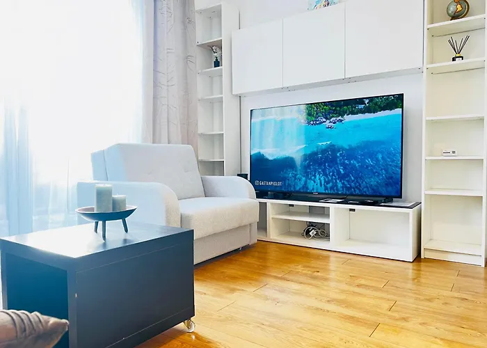 Filmowa Kawalerka Z Uroczym Tarasem I Garażem Podziemnym * Warszawa