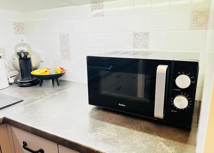 Filmowa Kawalerka Z Uroczym Tarasem I Garażem Podziemnym